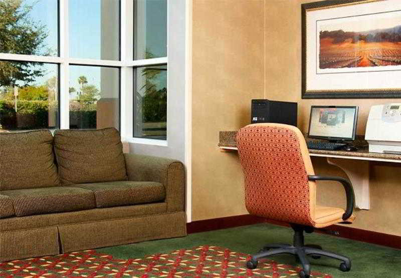 By Marriott Daytona Speedway/airport Hotel Daytona Beach